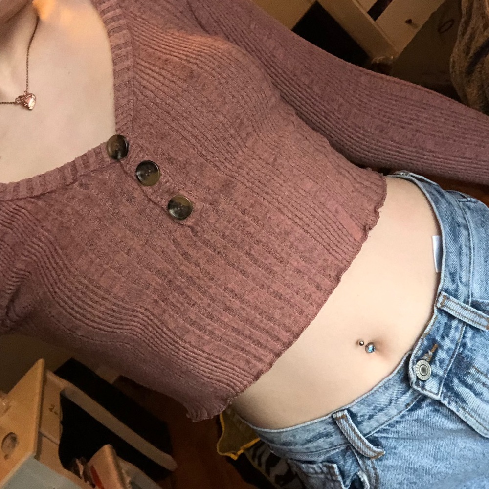 F21 CROPPED CARDIGAN TOP